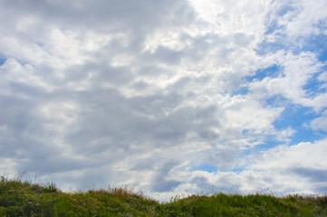 Obraz na płótnie Canvas cloudy blue sky