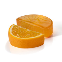 Fruit orange caramel with a piece of orange