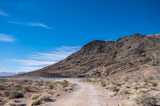 Road to Devils Hole
