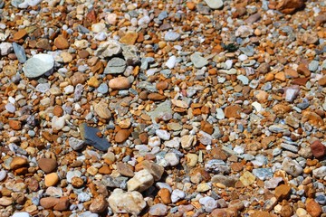 cailloux sur la plage à marée basse en vendée