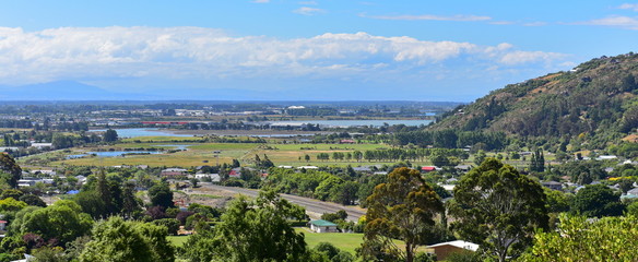 View of Christchurch city from Mount Pleasant in Canterbury, New Zealand - obrazy, fototapety, plakaty