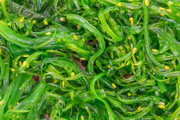 texture of seaweed salad