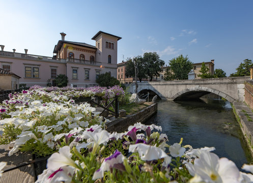 Portogruaro ed il ponte di Sant'Andrea sul fiume Lemene - panorama