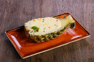 Ice-cream in the pineapple