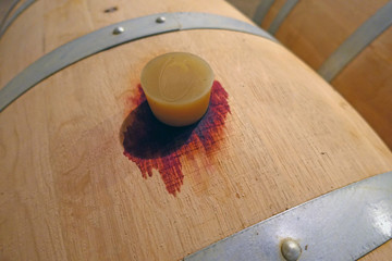 tonneau et son bouchon