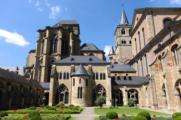 Fototapeta premium The Liebfrauenkirche (German for Church of Our Lady) in Trier, Germany.
