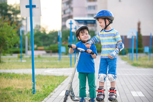 Kids Roller Skating Images – Browse 16,037 Stock Photos, Vectors, and Video  | Adobe Stock