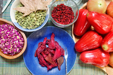 plum dried fruit 