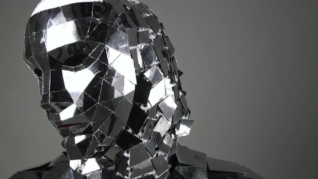 Virtual man in mirror mask