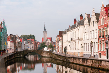 Obraz premium Brugge streets with canals in the early morning