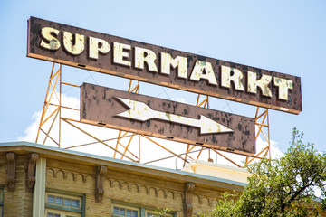 Obraz premium Schild 295 - Supermarkt