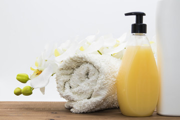 hidratente soaps and cream, cleaning products and body care