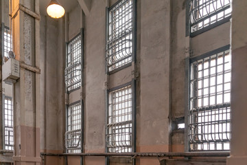 Inside jailhouse wall - obrazy, fototapety, plakaty
