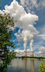 Nuclear reactor along a reservoir in Tennessee called Watts Bar