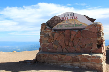 Pikes Peak Summit Sign