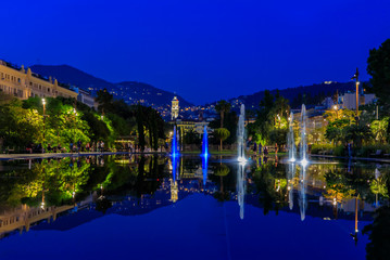 Fototapeta na wymiar Reflecting fountain on Promenade du Paillon in Nice France
