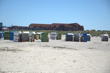 Kosze plażowe na plazy