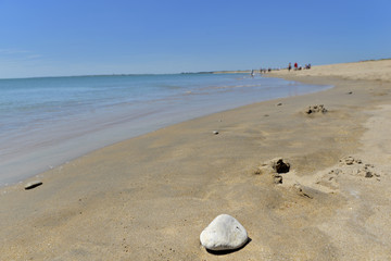 Fototapeta na wymiar large beach in resort in Vendée - France