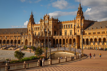 Fototapeta premium Exposure of the Plaza de España in Seville, Spain, during Springtime before sunset