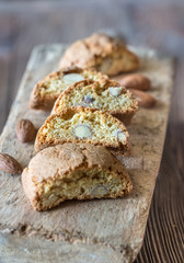 Cantuccini on the wooden board
