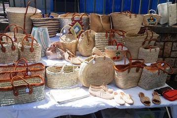 Marché de Boulouris : Paniers en osier (Côte d’Azur-France)