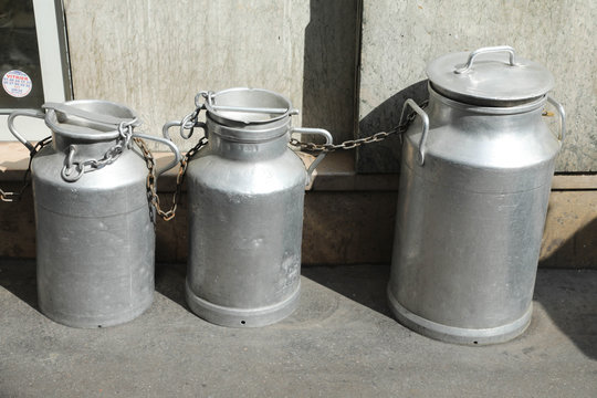ancien pot de lait