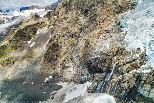 Alta Valmalenco (IT) - Vista aerea del ghiacciaio di Fellaria - luglio 2018 
