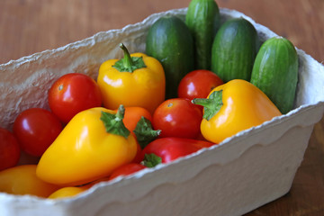 snackgemüse in pappschachtel