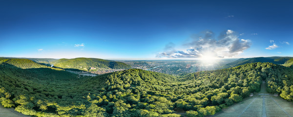 Fototapeta na wymiar Luftbild über der Tinkstätte mit Blick auf Heidelberg