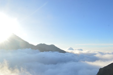Beautiful Sunshine in White Cloud Mountain