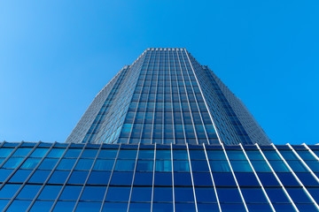 Fototapeta na wymiar skyscraper from the glass