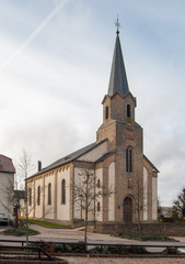 Fototapeta na wymiar Church in Heffingen