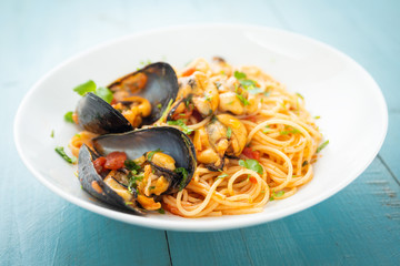 Spaghetti con sugo e cozze, Mediterranean food