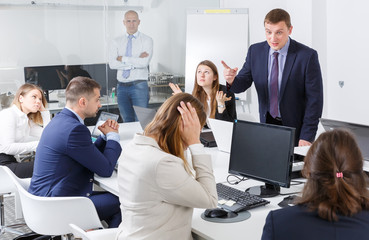  chief scolding fellow workers