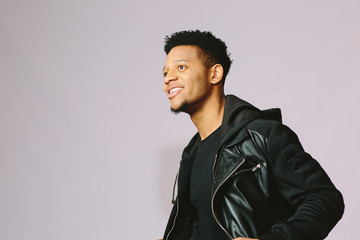 Obraz premium Studio portrait of man in leather jacket