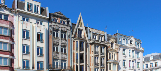 Fototapeta premium Lille (France) - Façades Place de la gare