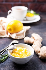 honey with lemon and ginger
