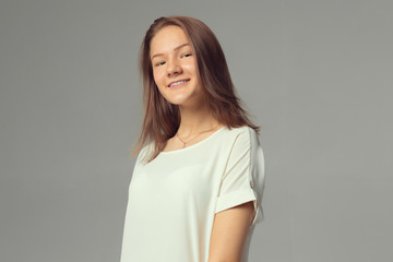 Obraz premium Attractive young girl