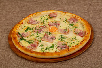 Pizza Carbonara with ham