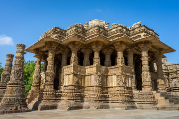 Obraz premium Photo of Modhera Sun Temple, captured at Gujarat State of India which is a popular tourist destination.