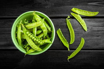 Fresh green peas