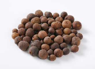 whole allspice berries