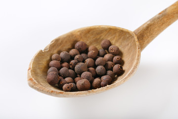 whole allspice berries