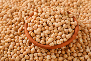 raw dried chickpeas