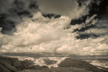 Landschaft in Infrarot (unbearbeitet)