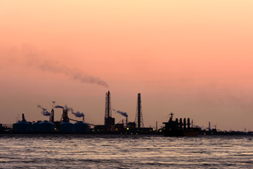 Obraz premium 関門海峡の夕暮れ