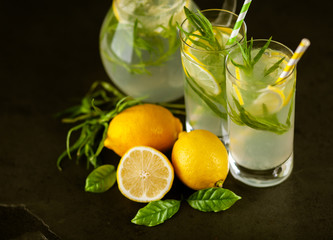Tarragon lemonade drink