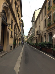 Fototapeta na wymiar Rue de Milan
