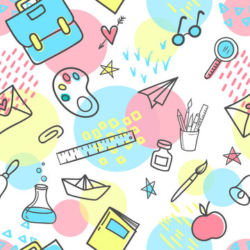 School seamless pattern with Hand drawn school supplies on white background.Vector illustration.
