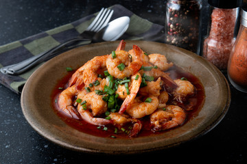 Cooked shrimps with olive oil.